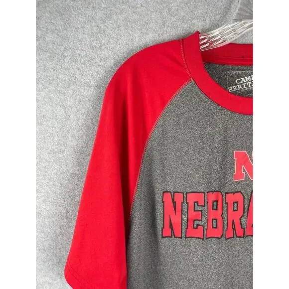 Campus Heritage Nebraska T Shirt Mens L‎ Gray Red Short Sleeve NCAA Football - Picture 3 of 9